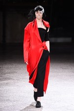 ヨウジヤマモト 2017年春夏コレクション - 仕立て屋が手掛けるフェミニンな着崩し｜写真50