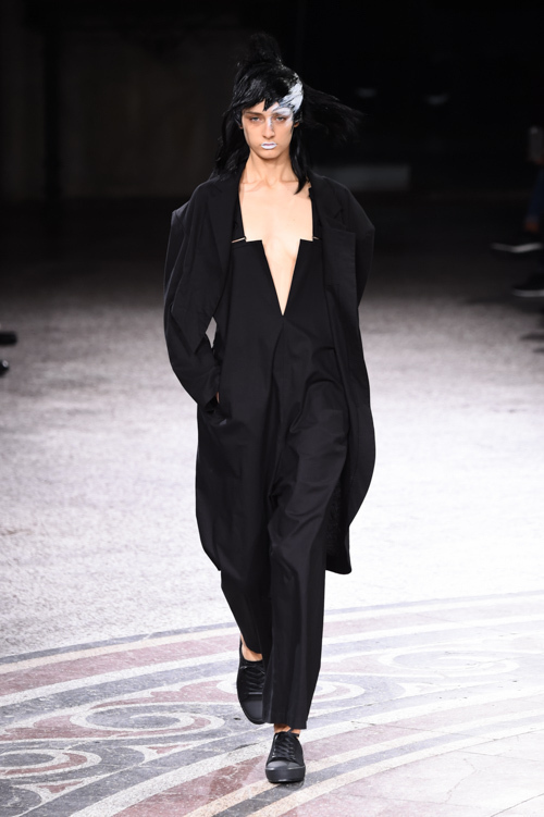 ヨウジヤマモト(Yohji Yamamoto) 2017年春夏ウィメンズコレクション  - 写真22