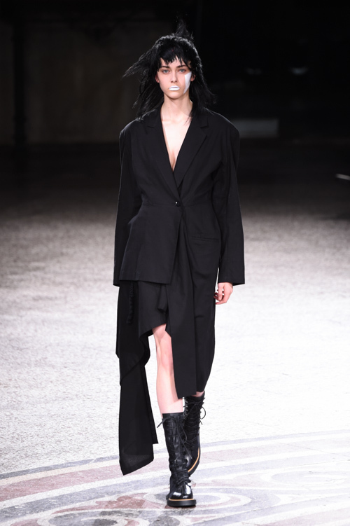 ヨウジヤマモト(Yohji Yamamoto) 2017年春夏ウィメンズコレクション  - 写真36