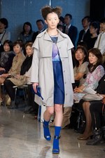 強さも感じるフラワープリント - ユマコシノ(YUMA KOSHINO) 2012年春夏コレクション｜写真17