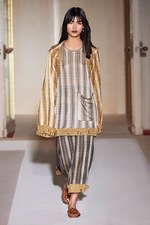 アクネ ストゥディオズ 2017年春夏ウィメンズコレクション - 世界中の文化が手を繋いで輪になる｜写真6