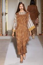 アクネ ストゥディオズ 2017年春夏ウィメンズコレクション - 世界中の文化が手を繋いで輪になる｜写真15