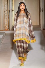 アクネ ストゥディオズ 2017年春夏ウィメンズコレクション - 世界中の文化が手を繋いで輪になる｜写真16