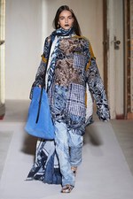 アクネ ストゥディオズ 2017年春夏ウィメンズコレクション - 世界中の文化が手を繋いで輪になる｜写真30