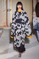 アクネ ストゥディオズ 2017年春夏ウィメンズコレクション - 世界中の文化が手を繋いで輪になる｜写真31