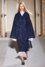 アクネ ストゥディオズ 2017年春夏ウィメンズコレクション - 世界中の文化が手を繋いで輪になる｜写真37