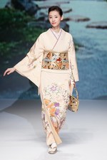 現代に生きるやまとなでしこの心意気を表現 - ユキコハナイ(Yukiko Hanai) 2012年春夏コレクション｜写真6