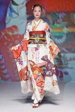 現代に生きるやまとなでしこの心意気を表現 - ユキコハナイ(Yukiko Hanai) 2012年春夏コレクション｜写真17