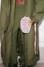 フェンティ プーマ バイ リアーナ 17年春夏 -  ロココ×スポーツ、現代版マリー・アントワネット｜写真11