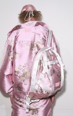 フェンティ プーマ バイ リアーナ 17年春夏 -  ロココ×スポーツ、現代版マリー・アントワネット｜写真18