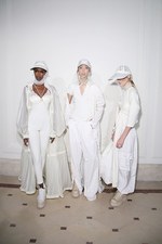 フェンティ プーマ バイ リアーナ 17年春夏 -  ロココ×スポーツ、現代版マリー・アントワネット｜写真34