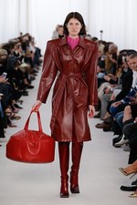 バレンシアガ 2017年春夏コレクション - 興味関心を素材に向けて、新たな挑戦の始まり｜写真3