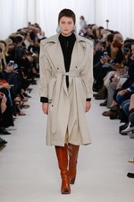 バレンシアガ 2017年春夏コレクション - 興味関心を素材に向けて、新たな挑戦の始まり｜写真4