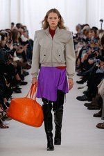 バレンシアガ 2017年春夏コレクション - 興味関心を素材に向けて、新たな挑戦の始まり｜写真5