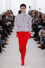 バレンシアガ 2017年春夏コレクション - 興味関心を素材に向けて、新たな挑戦の始まり｜写真9