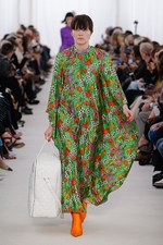 バレンシアガ 2017年春夏コレクション - 興味関心を素材に向けて、新たな挑戦の始まり｜写真20