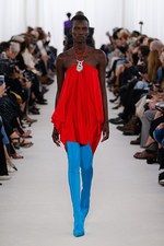 バレンシアガ 2017年春夏コレクション - 興味関心を素材に向けて、新たな挑戦の始まり｜写真35