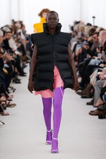 バレンシアガ 2017年春夏コレクション - 興味関心を素材に向けて、新たな挑戦の始まり｜写真36