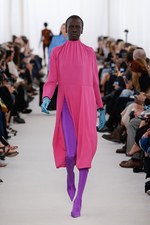 バレンシアガ 2017年春夏コレクション - 興味関心を素材に向けて、新たな挑戦の始まり｜写真40