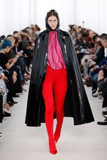 バレンシアガ 2017年春夏コレクション - 興味関心を素材に向けて、新たな挑戦の始まり｜写真45