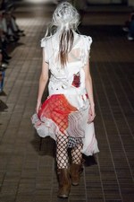 純情な甘い夢と現実の混在 - ノゾミイシグロ オートクチュール(NOZOMI ISHIGURO Haute Couture) 2012年春夏コレクション｜写真18