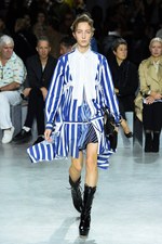 sacai 2017年春夏コレクション - フレアラインの新生ユニフォーム｜写真18