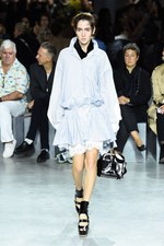 sacai 2017年春夏コレクション - フレアラインの新生ユニフォーム｜写真23