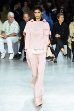 sacai 2017年春夏コレクション - フレアラインの新生ユニフォーム｜写真24