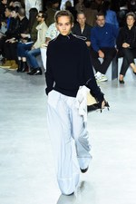 sacai 2017年春夏コレクション - フレアラインの新生ユニフォーム｜写真26