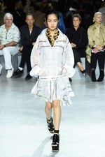 sacai 2017年春夏コレクション - フレアラインの新生ユニフォーム｜写真33