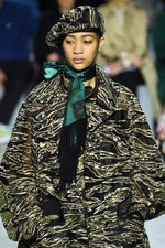 sacai 2017年春夏コレクション - フレアラインの新生ユニフォーム｜写真70