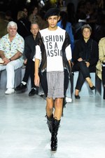 sacai 2017年春夏コレクション - フレアラインの新生ユニフォーム｜写真89