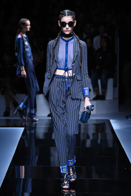 エンポリオ アルマーニ(EMPORIO ARMANI) 2017年春夏ウィメンズコレクション  - 写真8