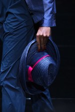 エンポリオ アルマーニ  2017年春夏ウィメンズコレクション - ブランド初パリでのランウェイショー｜写真6