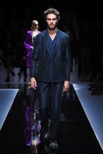 エンポリオ アルマーニ  2017年春夏ウィメンズコレクション - ブランド初パリでのランウェイショー｜写真100