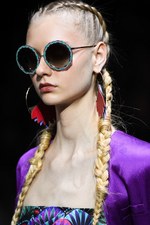 エンポリオ アルマーニ  2017年春夏ウィメンズコレクション - ブランド初パリでのランウェイショー｜写真102