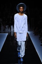 エンポリオ アルマーニ  2017年春夏ウィメンズコレクション - ブランド初パリでのランウェイショー｜写真104