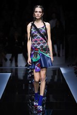 エンポリオ アルマーニ  2017年春夏ウィメンズコレクション - ブランド初パリでのランウェイショー｜写真109