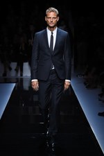 エンポリオ アルマーニ  2017年春夏ウィメンズコレクション - ブランド初パリでのランウェイショー｜写真113