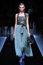 エンポリオ アルマーニ  2017年春夏ウィメンズコレクション - ブランド初パリでのランウェイショー｜写真58