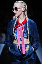 エンポリオ アルマーニ  2017年春夏ウィメンズコレクション - ブランド初パリでのランウェイショー｜写真67