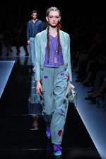 エンポリオ アルマーニ  2017年春夏ウィメンズコレクション - ブランド初パリでのランウェイショー｜写真85