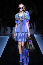 エンポリオ アルマーニ  2017年春夏ウィメンズコレクション - ブランド初パリでのランウェイショー｜写真91