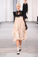 ヴェロニク ブランキーノ 2017年春夏コレクション - 開放感と