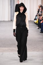 ヴェロニク ブランキーノ 2017年春夏コレクション - 開放感と目覚める少女性｜写真16