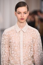 ヴェロニク ブランキーノ 2017年春夏コレクション - 開放感と目覚める少女性｜写真35