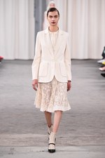 ヴェロニク ブランキーノ 2017年春夏コレクション - 開放感と目覚める少女性｜写真37