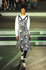 オランピア ル タン 2017年春夏コレクション - サイケな空間で主張する自由主義｜写真7