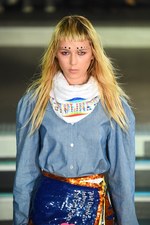 オランピア ル タン 2017年春夏コレクション - サイケな空間で主張する自由主義｜写真23