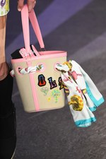 オランピア ル タン 2017年春夏コレクション - サイケな空間で主張する自由主義｜写真38